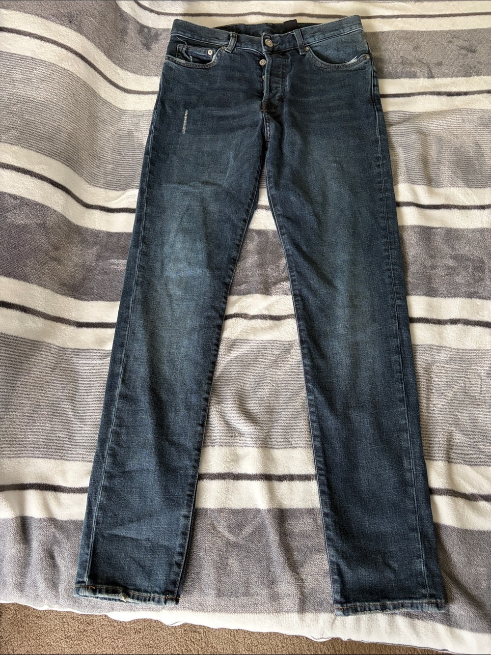 Slim Straight Men's Jeans in Faded Dark Blue
